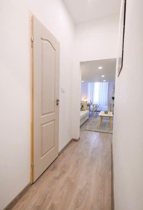 2 Bedroom Flat In Nyar Str., Boutique Budapešť