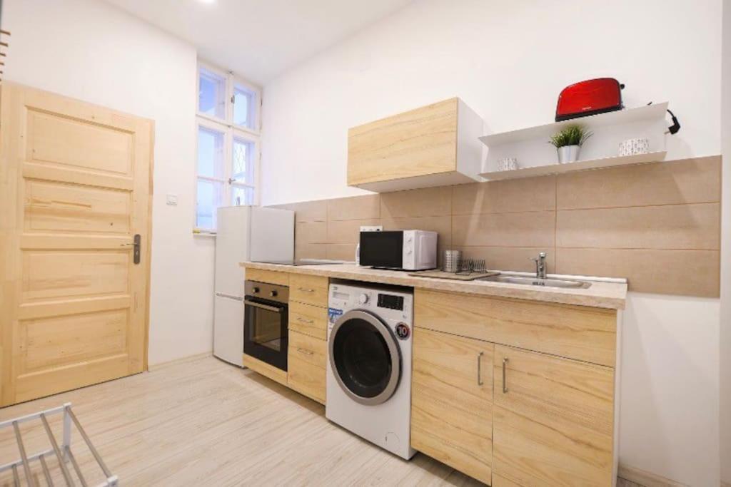 2 Bedroom Flat In Nyar Str., Boutique * Budapešť