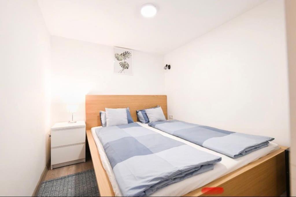 Appartamento 2 Bedroom Flat In Nyar Str., Boutique *